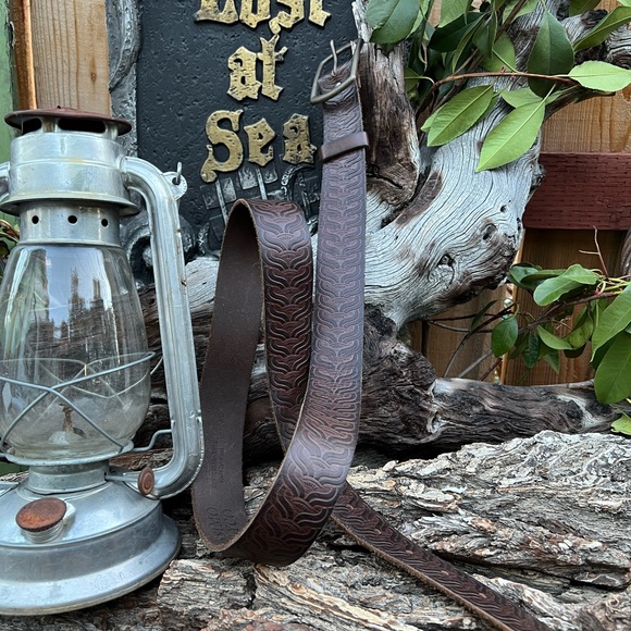 Mossimo Supply Co. Leather Belt - Picture 2 of 6